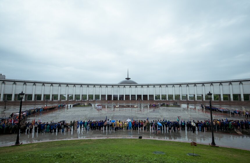 Парад скаутов на Поклонной горе 25 фото