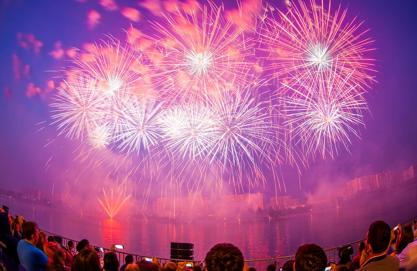 В Москве завершился фестиваль фейерверков "Ростех" 16 фото