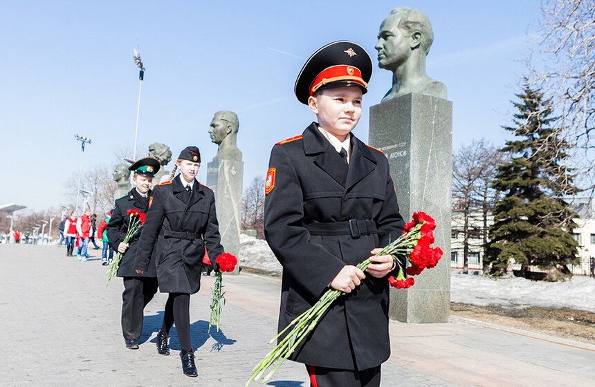 Прошел фестиваль "Детское движение Москвы салютует космонавтам" 22 фото