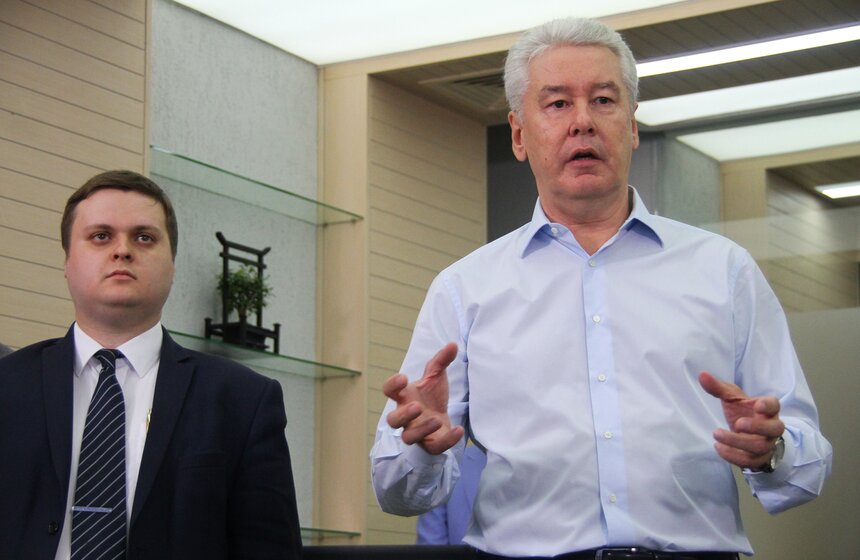 Мэр осмотрел Ситуационный центр департамента здравоохранения 12 фото