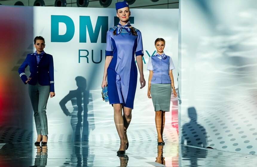 Показ авиационной моды в Домодедово 16 фото