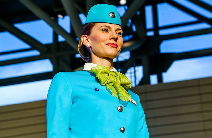 Показ авиационной моды в Домодедово 33 фото