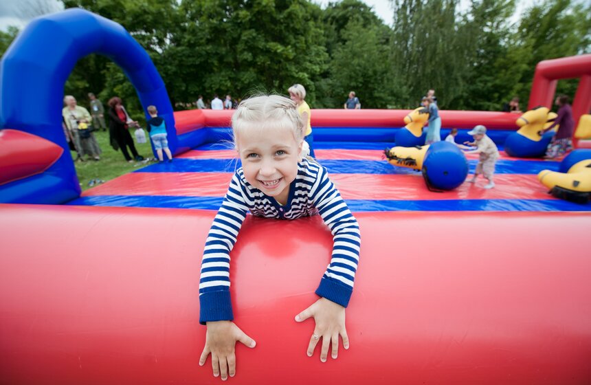 В парке "Царицыно" отпраздновали День семьи, любви и верности 11 фото