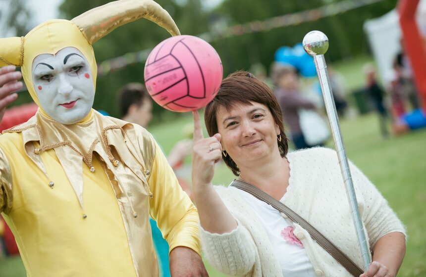 В парке "Царицыно" отпраздновали День семьи, любви и верности 8 фото