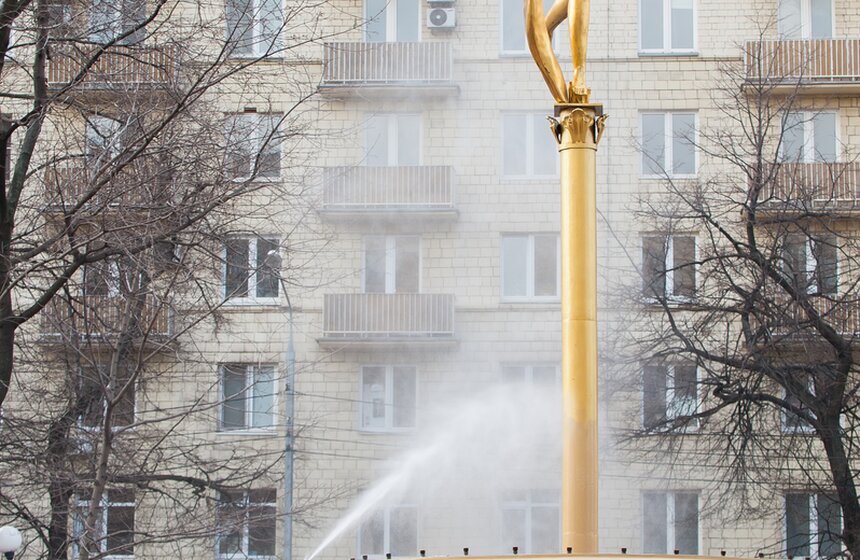 Как столичные фонтаны готовят к летнему сезону 6 фото