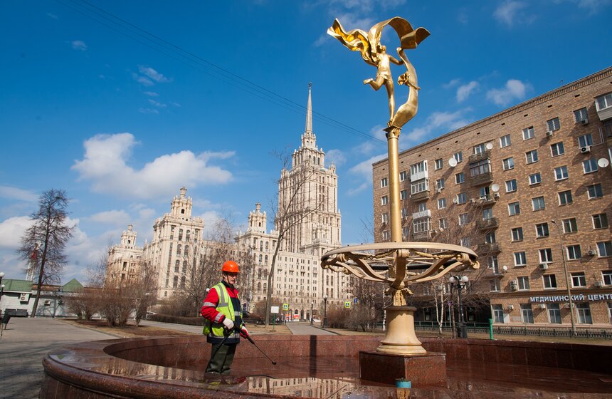 Как столичные фонтаны готовят к летнему сезону 1 фото