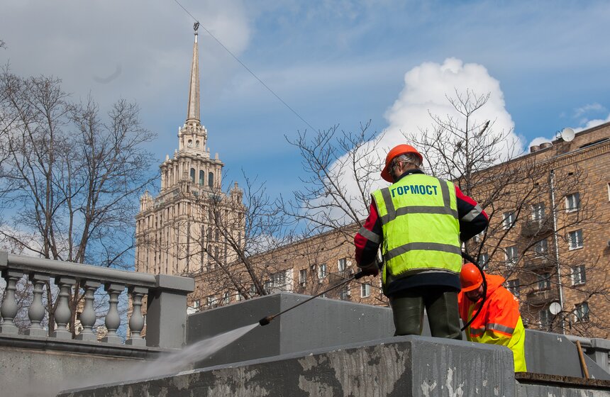 Как столичные фонтаны готовят к летнему сезону 14 фото