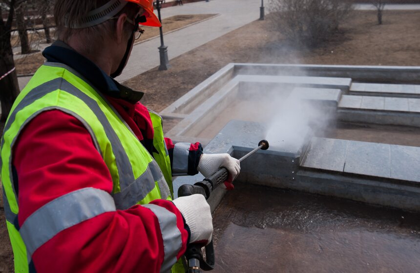 Как столичные фонтаны готовят к летнему сезону 18 фото