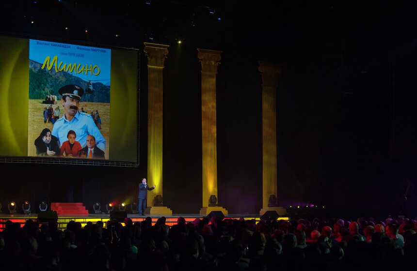 В ГКЦЗ "Россия" прошел концерт "Московская полиция – москвичам!" 24 фото