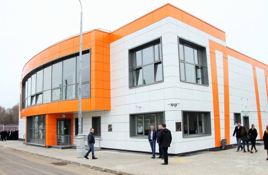 Сергей Собянин побывал на открытии нового футбольного поля 1 фото