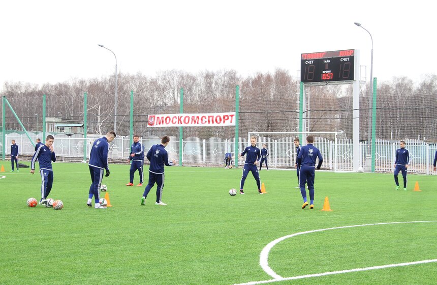 Сергей Собянин побывал на открытии нового футбольного поля 12 фото