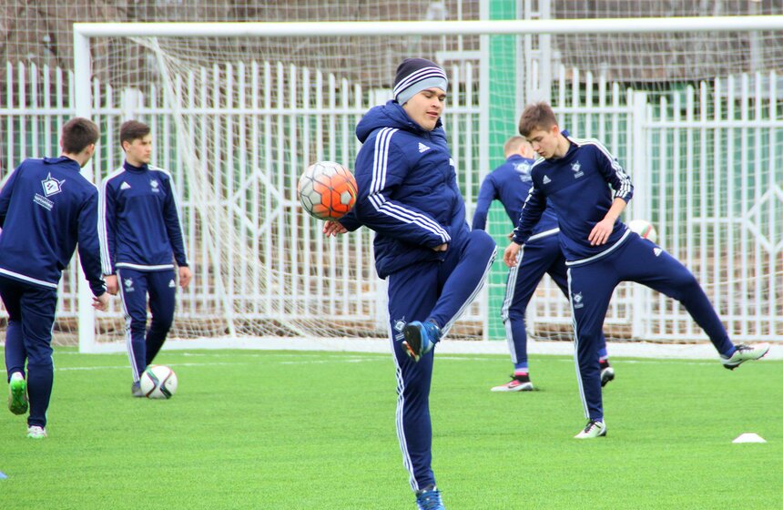 Сергей Собянин побывал на открытии нового футбольного поля 8 фото