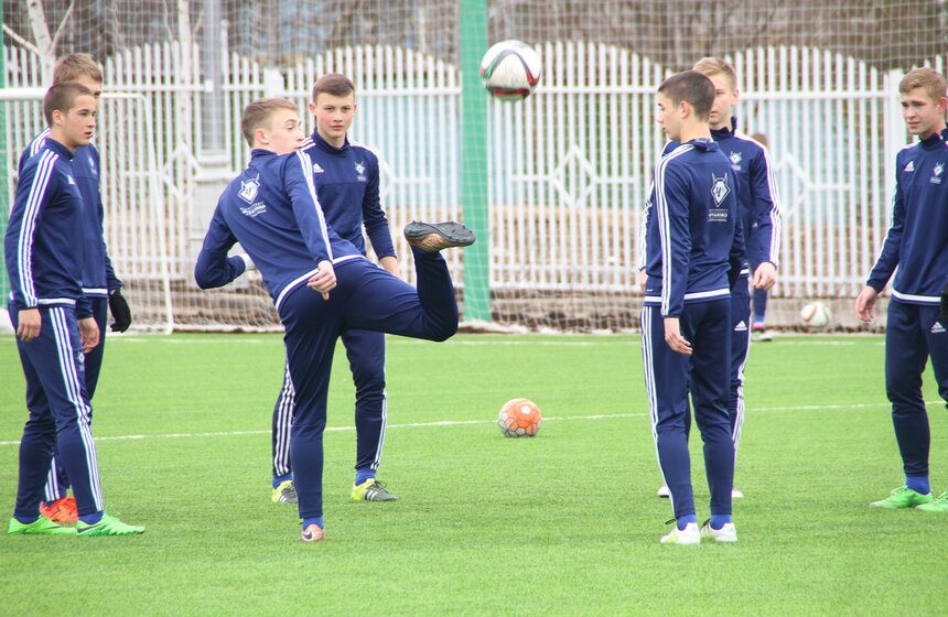 Сергей Собянин побывал на открытии нового футбольного поля 11 фото
