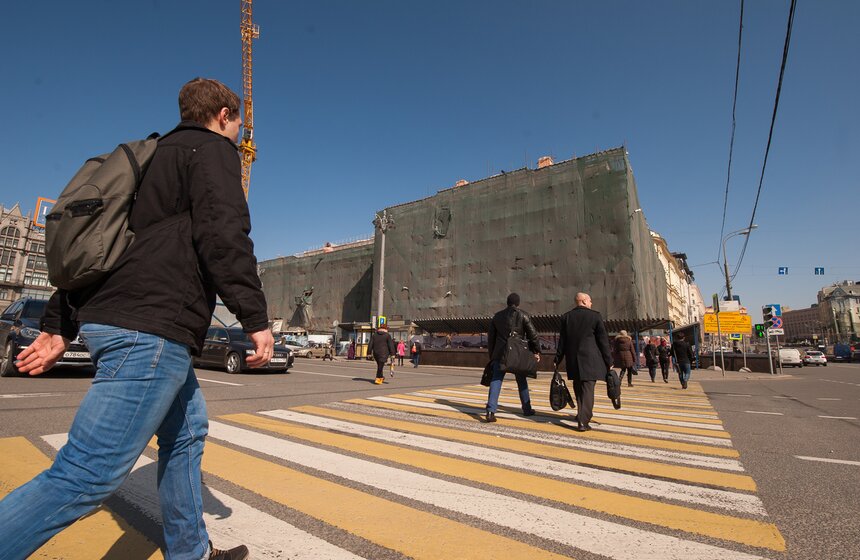 Владимир Мединский проверил ход реконструкции Малого театра 1 фото