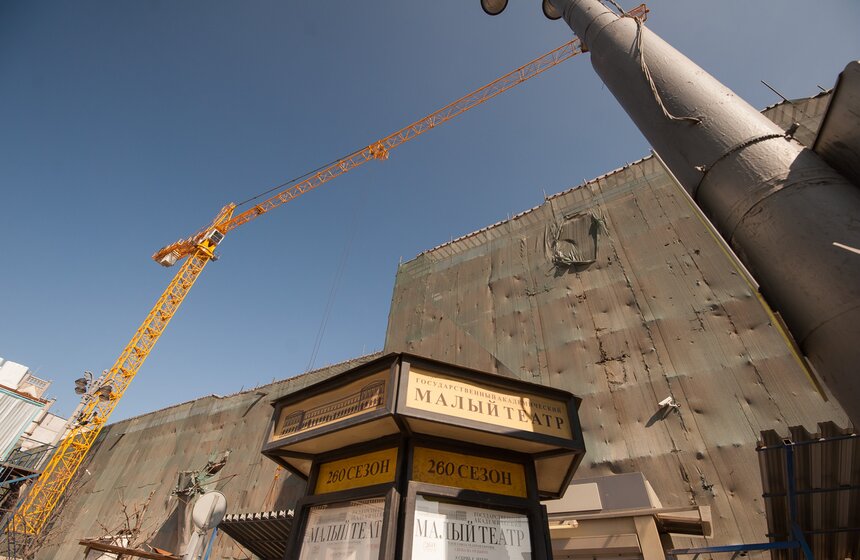 Владимир Мединский проверил ход реконструкции Малого театра 2 фото