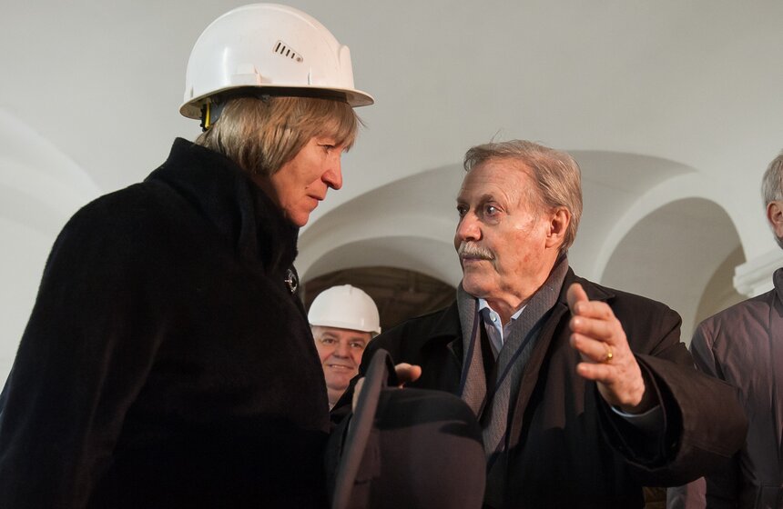 Владимир Мединский проверил ход реконструкции Малого театра 9 фото