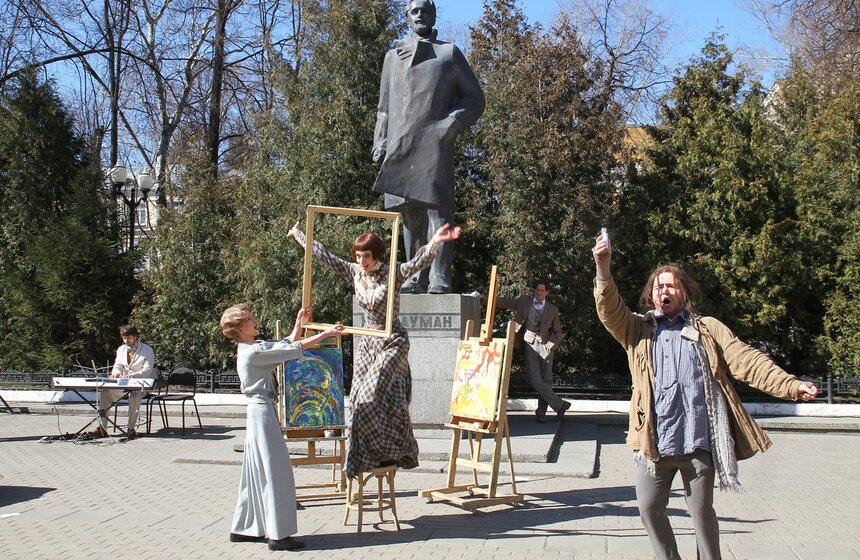 Театр имени Пушкина с фрагментом спектакля "Рождество О.Генри" 1 фото