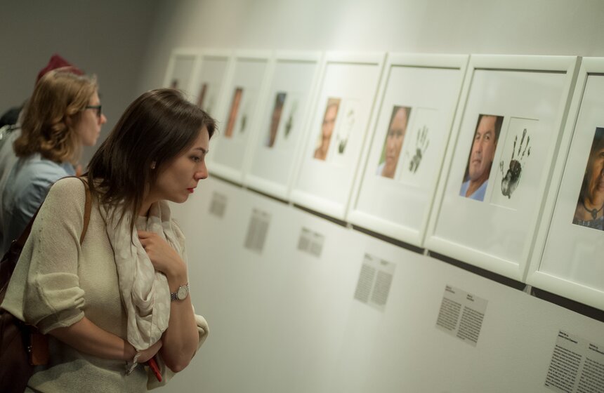 Мультимедиа Арт Музей представил выставку о золотодобытчиках 16 фото