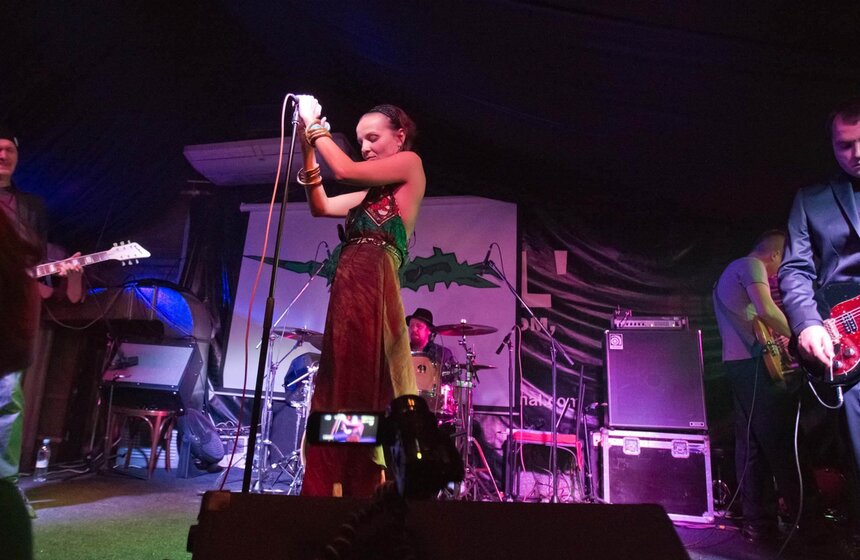 В клубе "Гоголь" состоялся концерт группы "Маша и Медведи" 1 фото