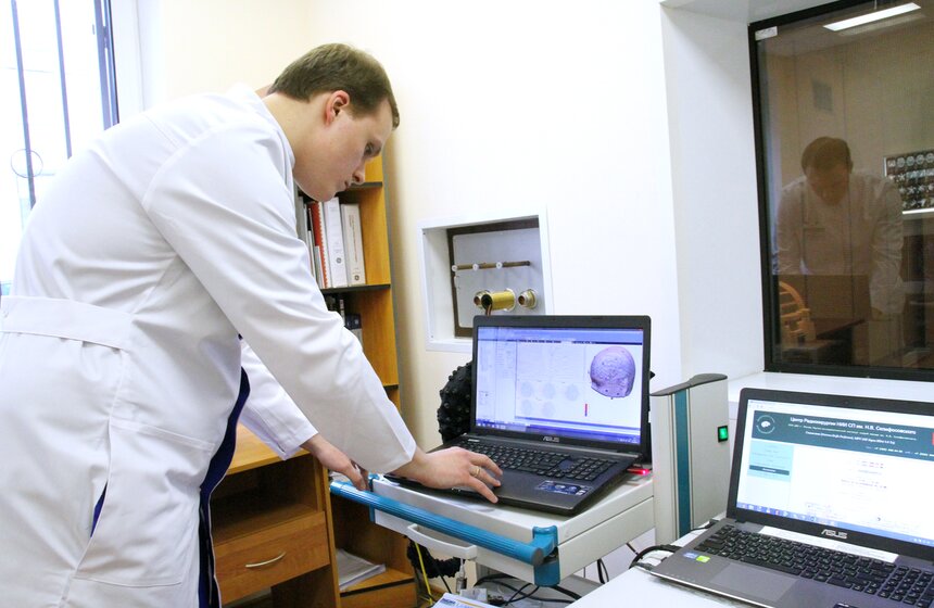 Сергей Собянин посетил Центр радиохирургии НИИ Склифосовского 10 фото