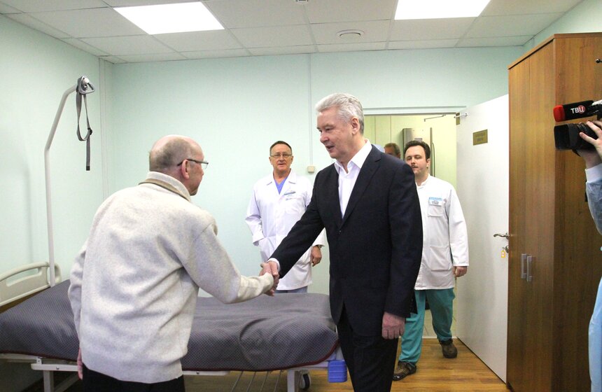 Сергей Собянин посетил Центр радиохирургии НИИ Склифосовского 16 фото