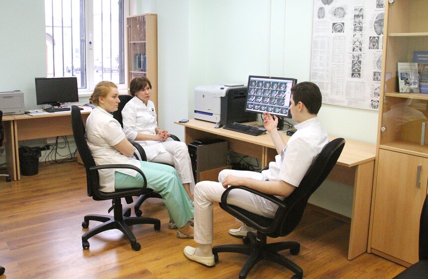 Сергей Собянин посетил Центр радиохирургии НИИ Склифосовского 15 фото