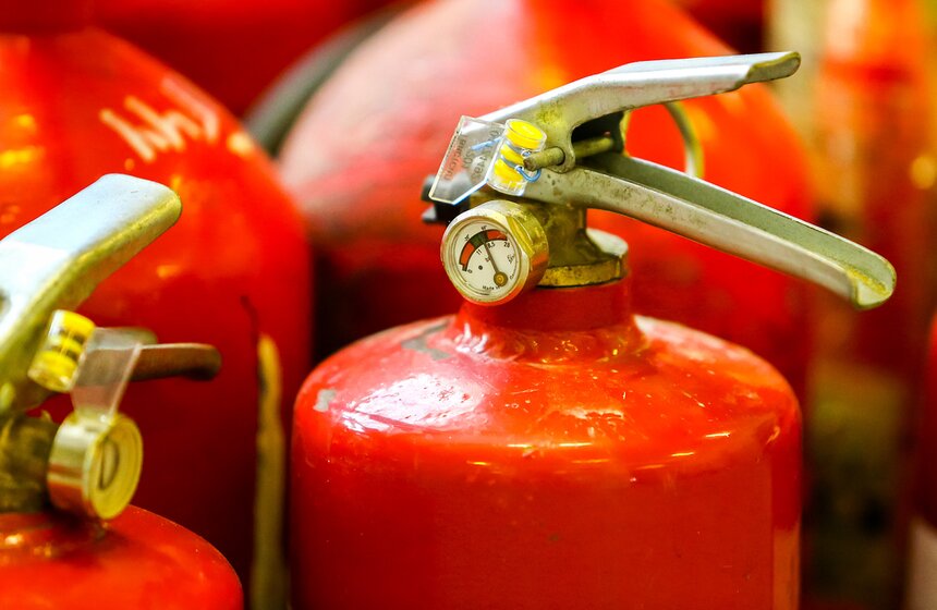 Журналистам показали кузницу добровольных пожарных 32 фото