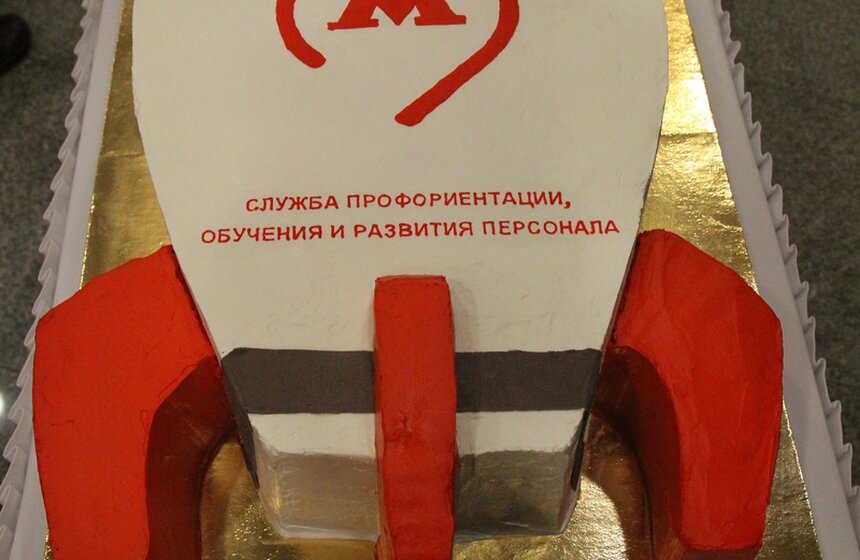 В галерее "Метро" открылась фотовыставка ко Дню космонавтики 23 фото