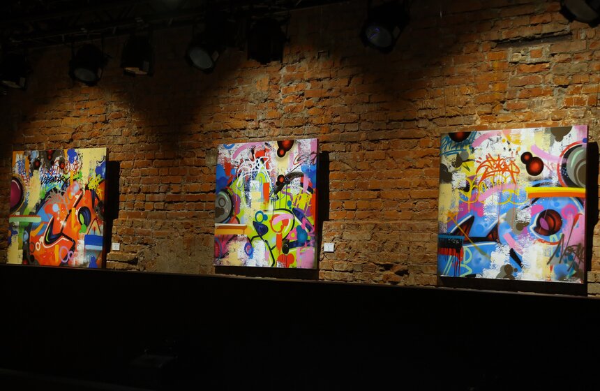 В ДК "Трехгорка" открылась выставка граффити-райтера Cope2 8 фото