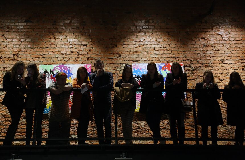 В ДК "Трехгорка" открылась выставка граффити-райтера Cope2 21 фото