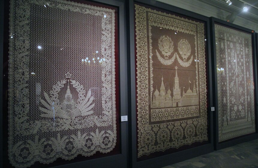 В Москве открылась выставка "Кружево напоказ" 5 фото