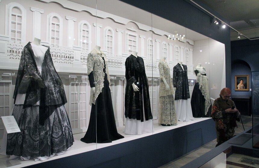 В Москве открылась выставка "Кружево напоказ" 18 фото