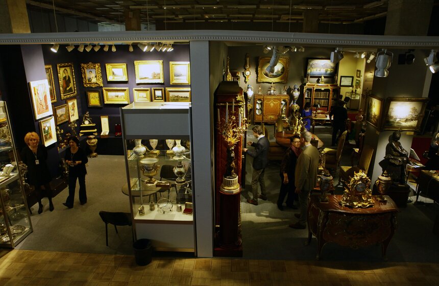 В ЦДХ открылся Российский антикварный салон 9 фото