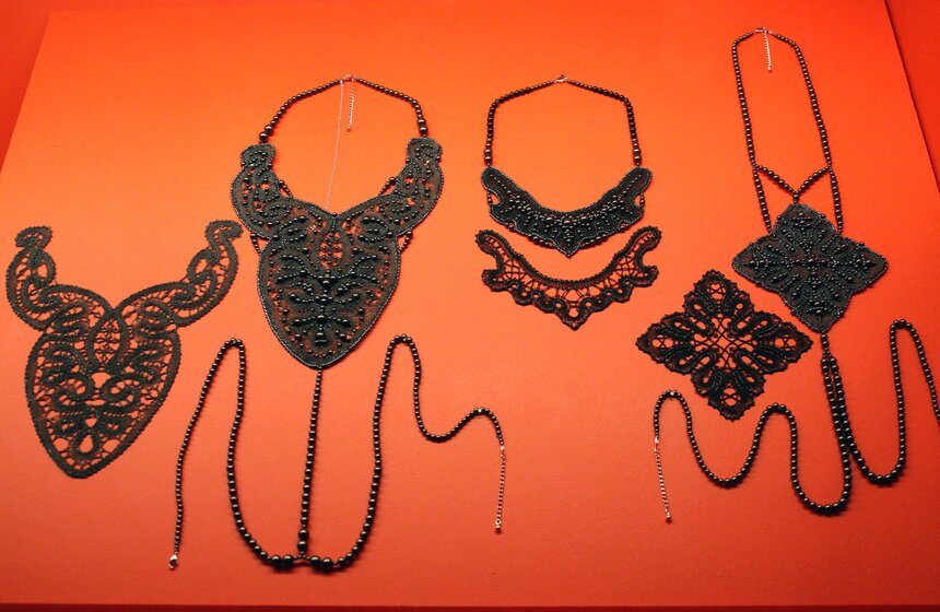 В Москве открылась выставка "Кружево напоказ" 23 фото