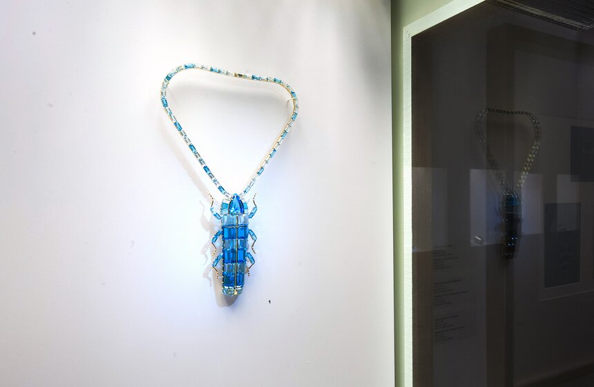 Выставка "Драгоценности, вдохновленные природой. Ильгиз Ф." 17 фото