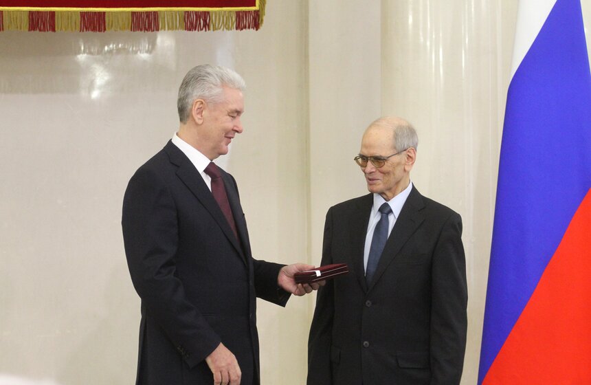 Мэр вручил государственные награды выдающимся москвичам 8 фото