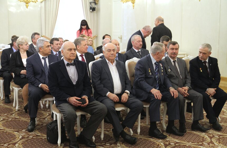 Мэр вручил государственные награды выдающимся москвичам 2 фото