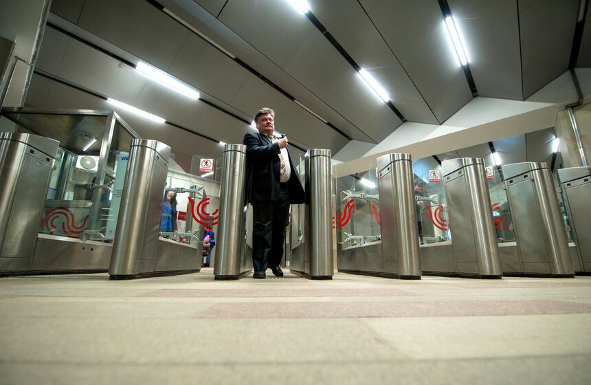 Благоустройство станции метро "Серпуховская" 13 фото