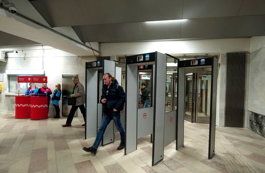 Благоустройство станции метро "Серпуховская" 17 фото