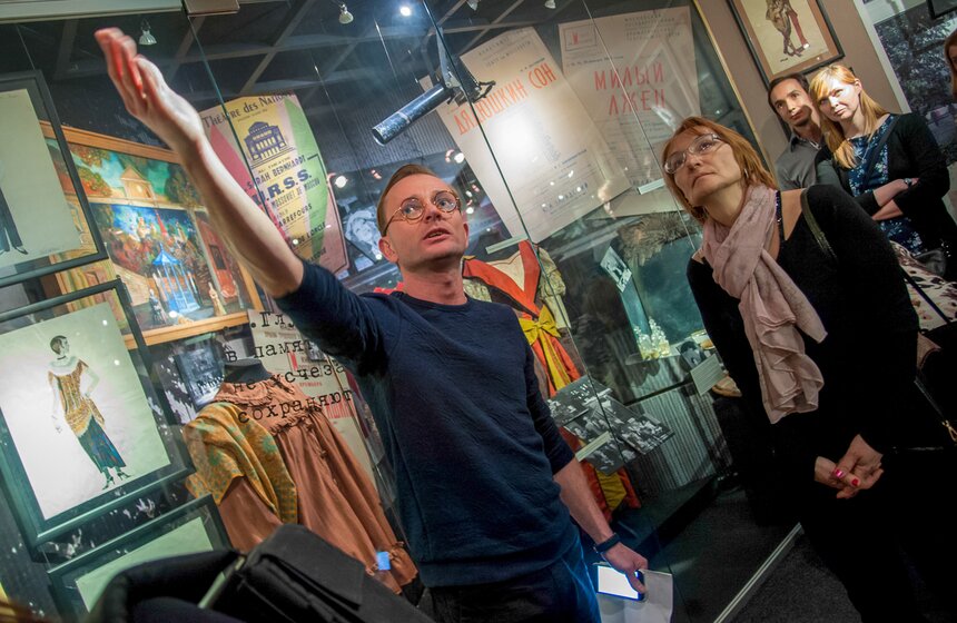 Ночная "Экскурсия по закулисью" в театре Моссовета 4 фото