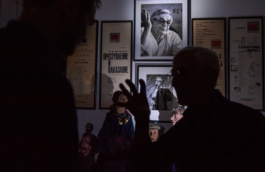 Ночное "Путешествие по закулисью" в Театре на Таганке 8 фото