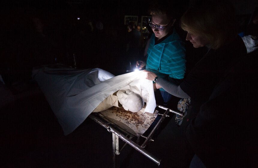 Ночное "Путешествие по закулисью" в Театре на Таганке 11 фото