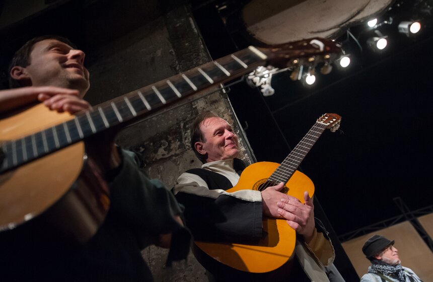 Ночное "Путешествие по закулисью" в Театре на Таганке 15 фото