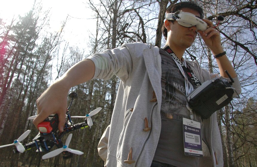 В рамках "РИФ+КИБ 2016" проходят соревнования дронов 26 фото