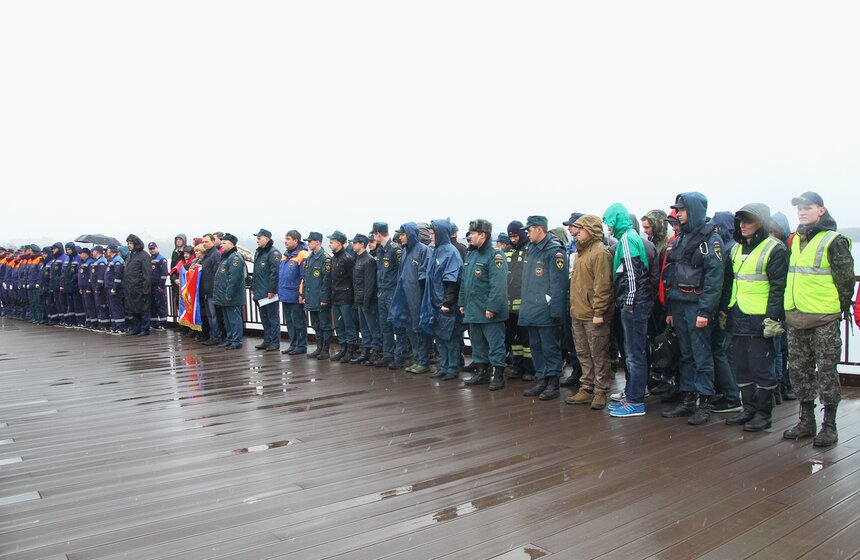 Всероссийская акция МЧС России "Чистый берег" 3 фото