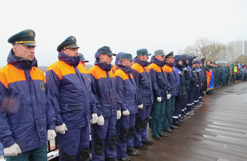 Всероссийская акция МЧС России "Чистый берег" 2 фото
