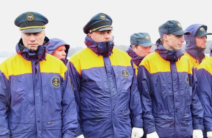 Всероссийская акция МЧС России "Чистый берег" 5 фото