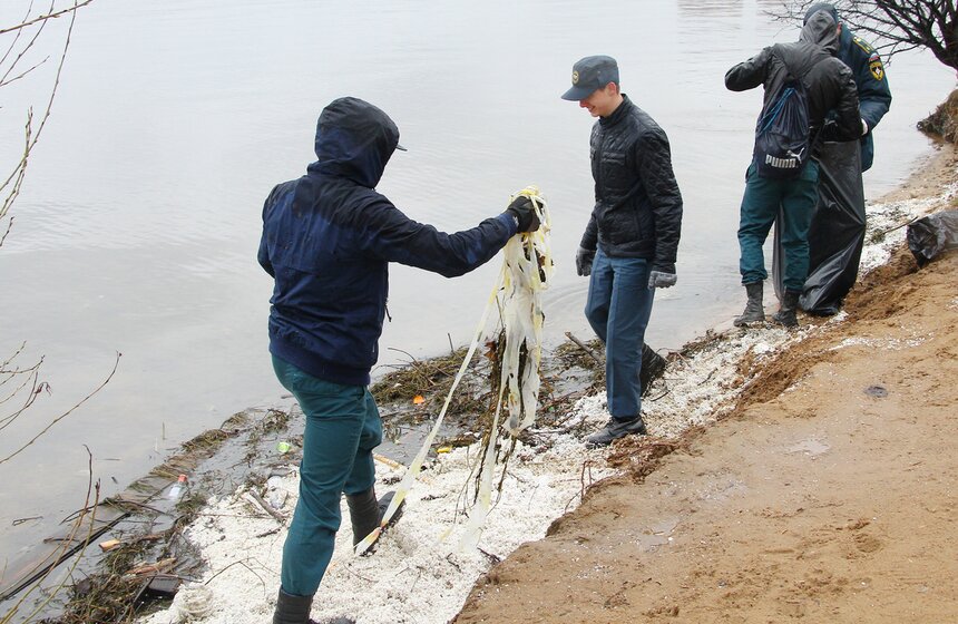 Всероссийская акция МЧС России "Чистый берег" 19 фото