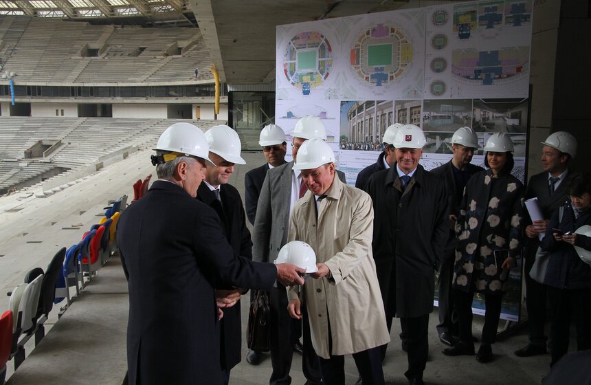 Президент FIFA Джанни Инфантино осмотрел "Лужники" 18 фото