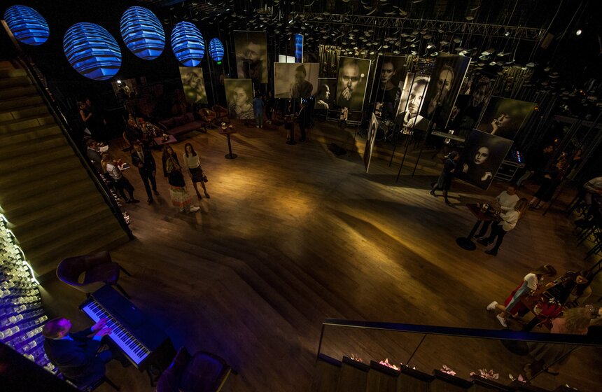 Фотовыставка "Настоящий портрет: внутри и снаружи" 6 фото